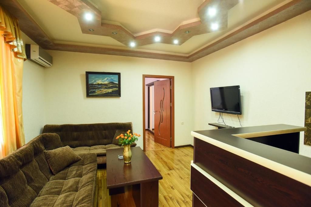 Отель Golden Eagle Ереван